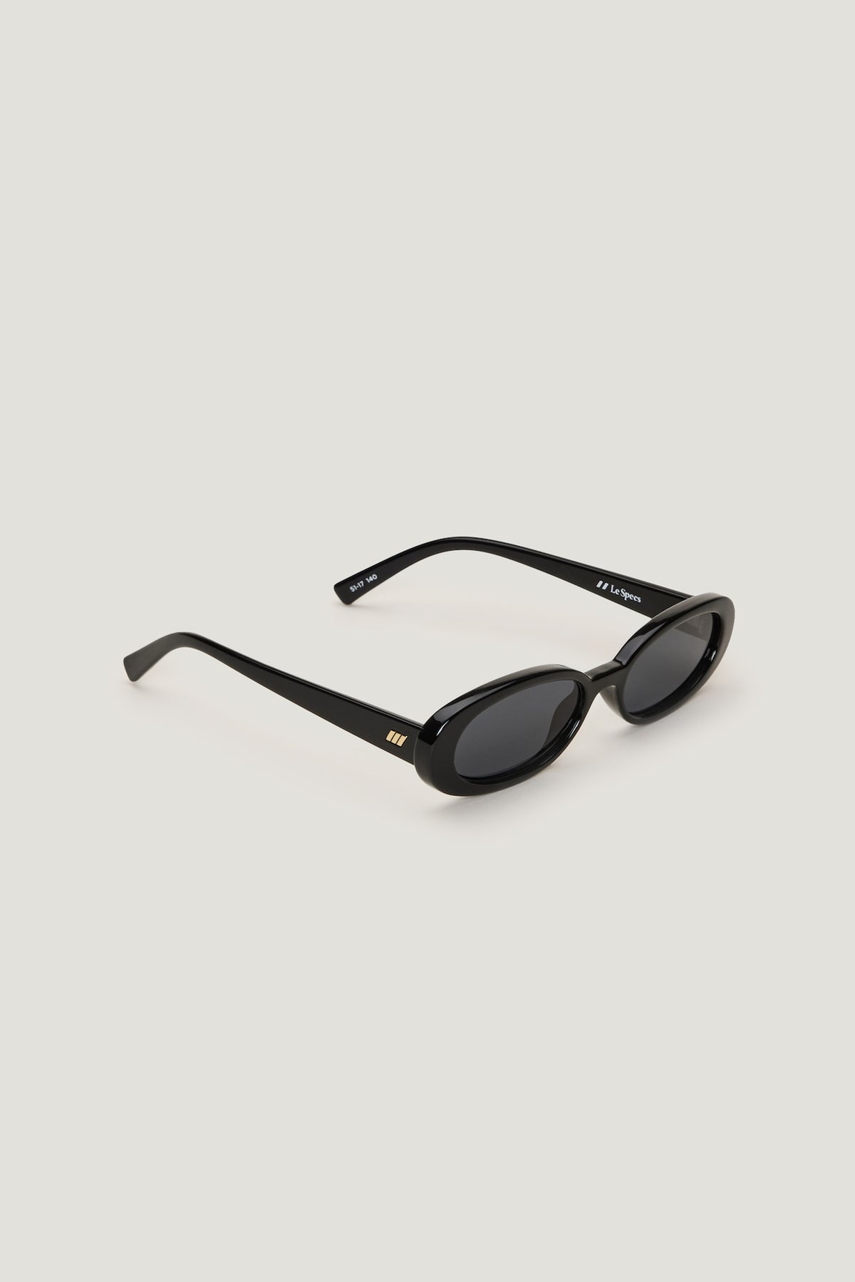Dynamite LE SPECS | Outta Love Oval Sunglasses PURPLE