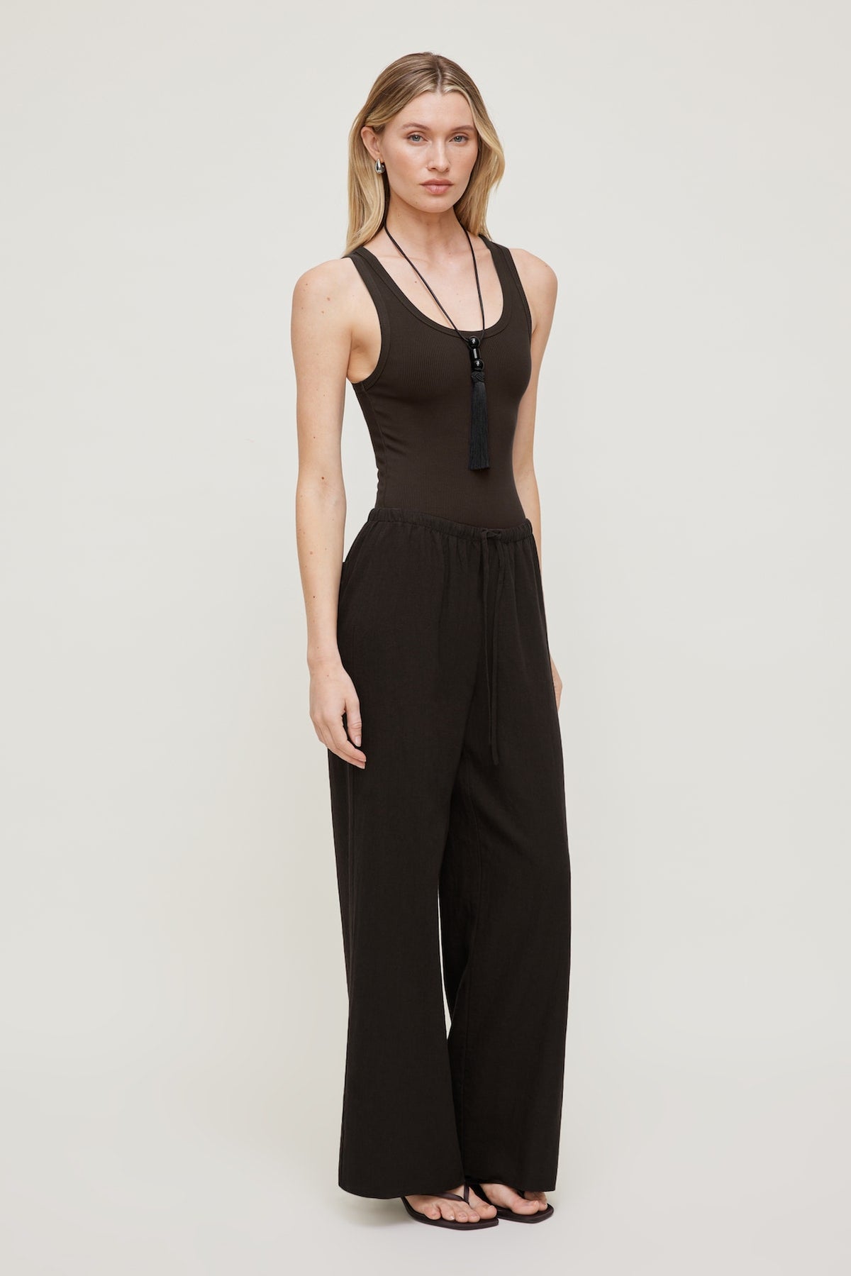 Dynamite Leo Linen Wide Leg Pants Brown