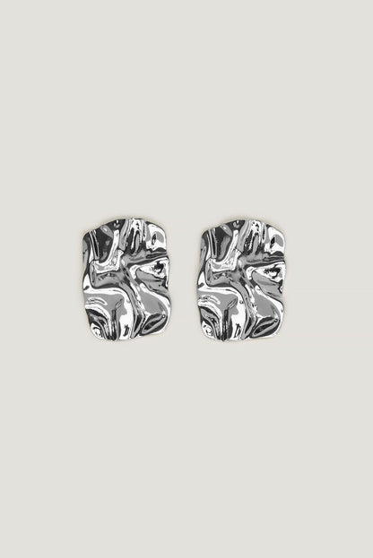 Dynamite Crumpled Button Earrings Gray