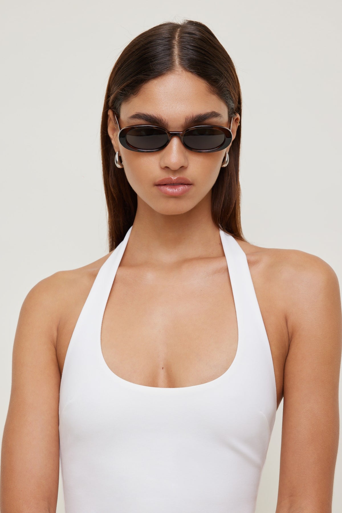 Dynamite LE SPECS | Outta Love Oval Sunglasses Brown