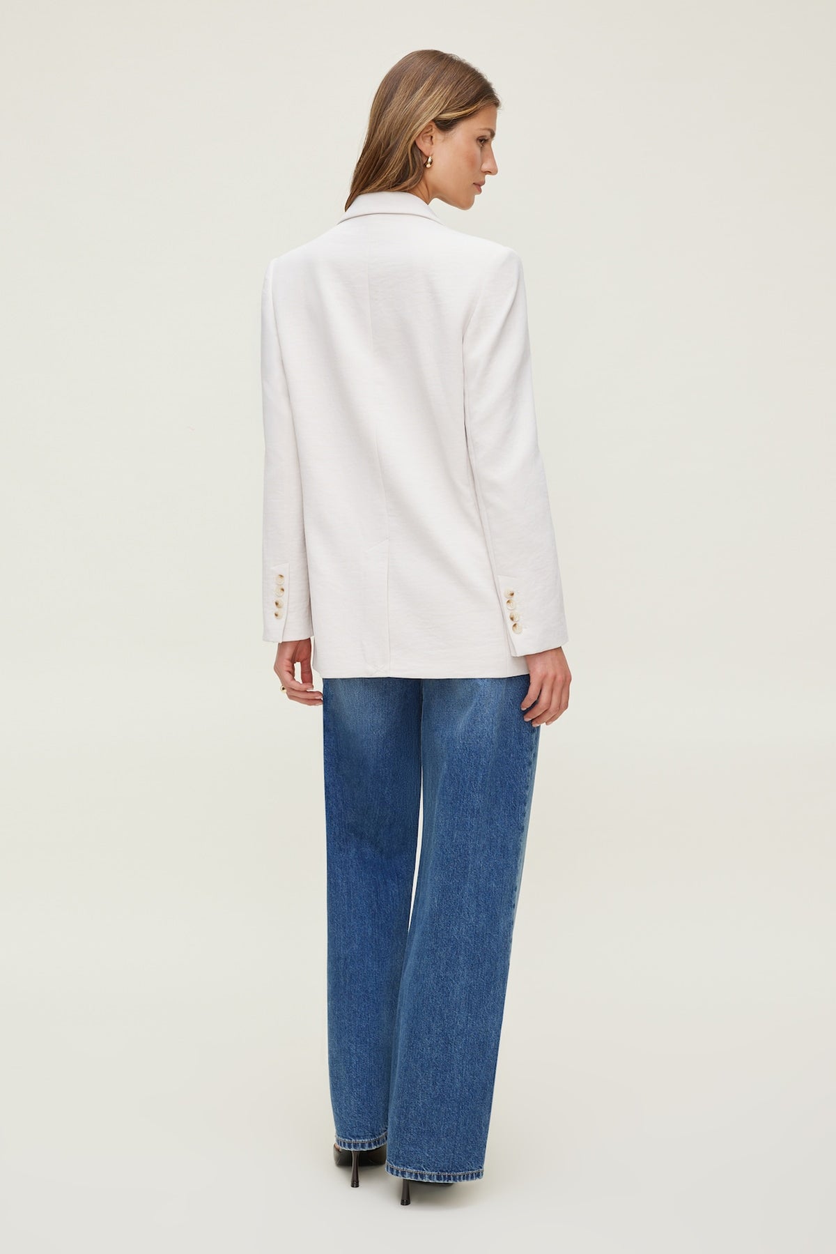 Dynamite Airflow Relaxed Blazer Beige