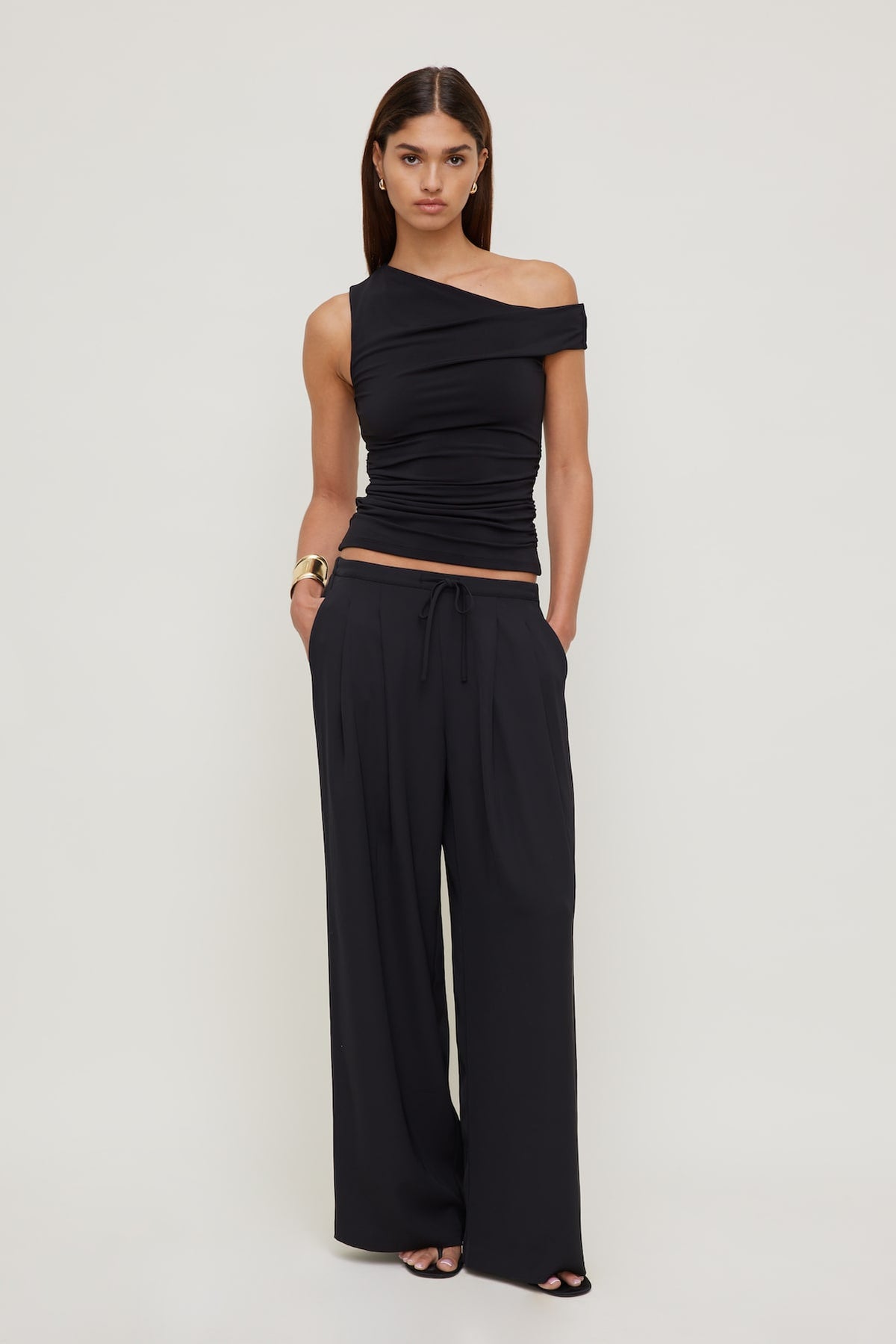 Dynamite Sculpt Off Shoulder Top Black