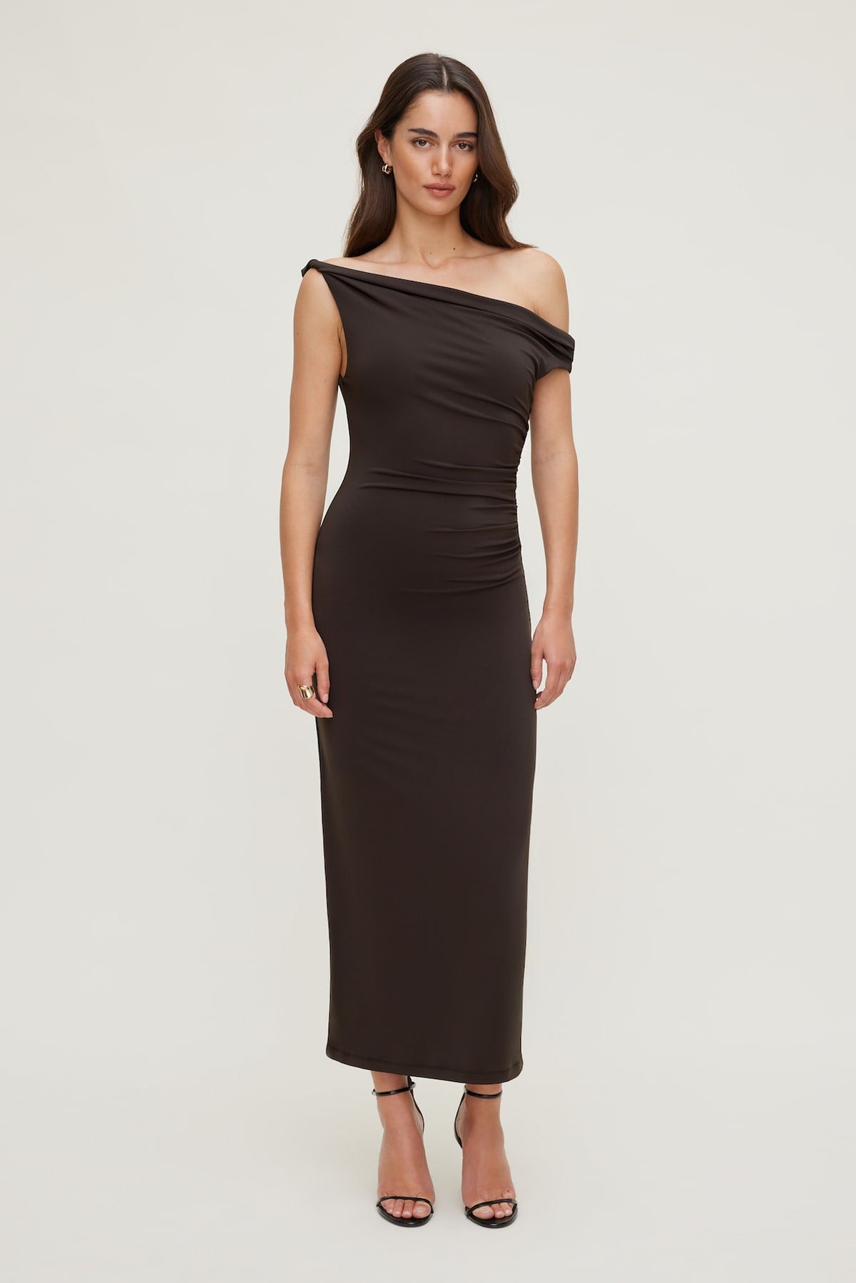 Dynamite Jayde Sculpt Maxi Dress Brown