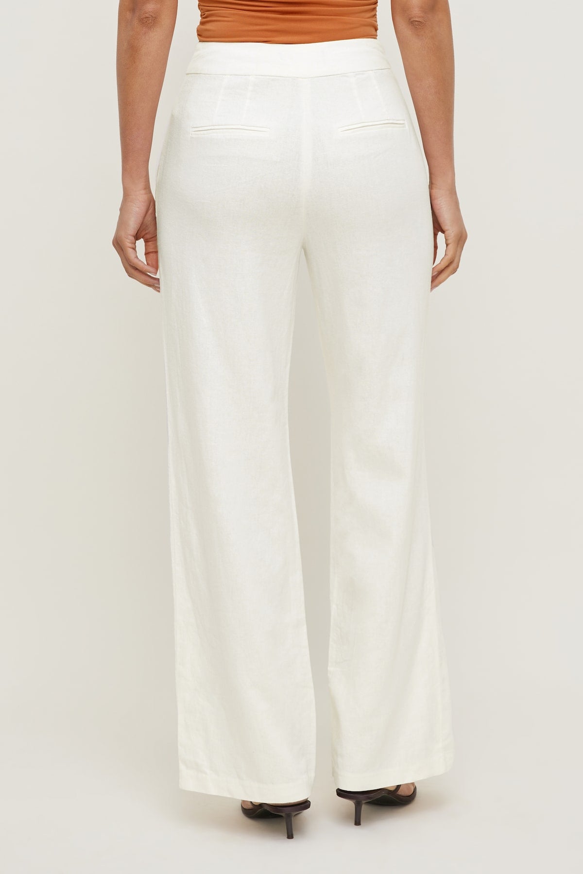 Dynamite Yasmin Linen Straight Leg Pants White