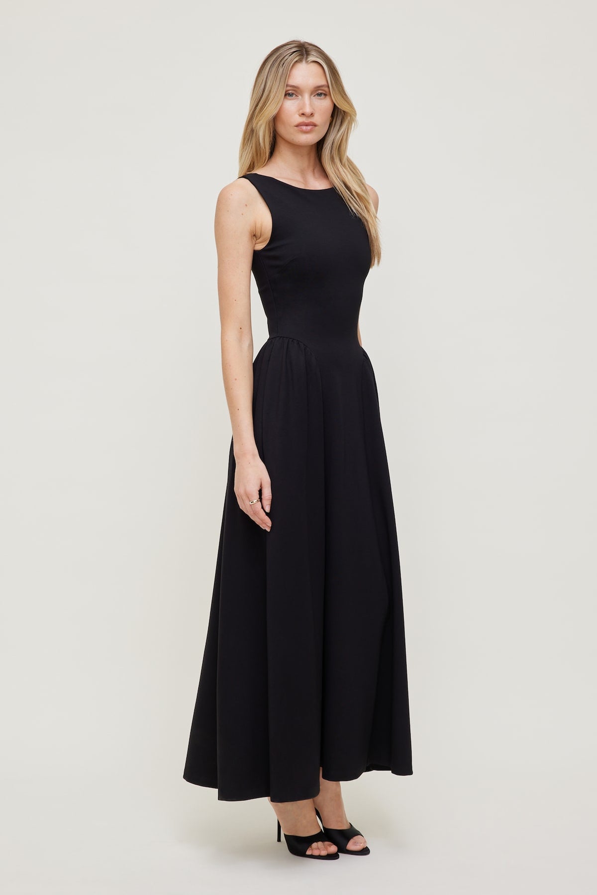 Dynamite Iris Ponte Midi Dress Black