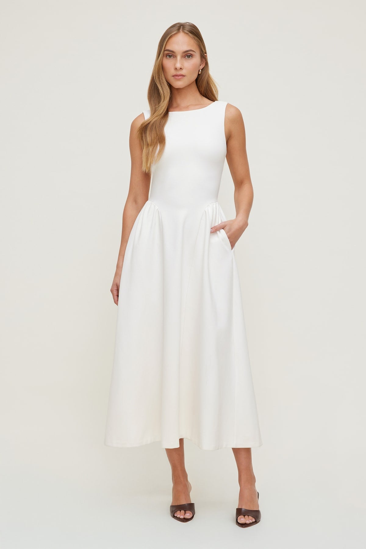 Dynamite Iris Ponte Midi Dress Beige