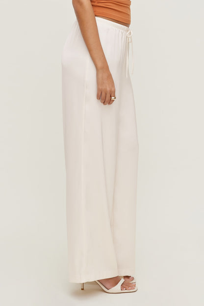 Dynamite Leo Satin Wide Leg Pants Beige