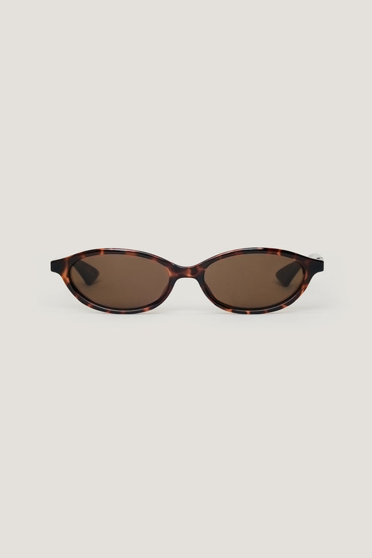 Dynamite LE SPECS | Duskfall Oval Sunglasses Brown