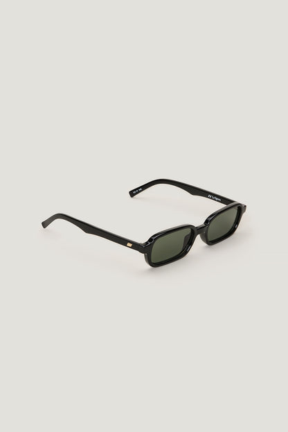 Dynamite LE SPECS | Pilferer Rectangular Sunglasses Purple
